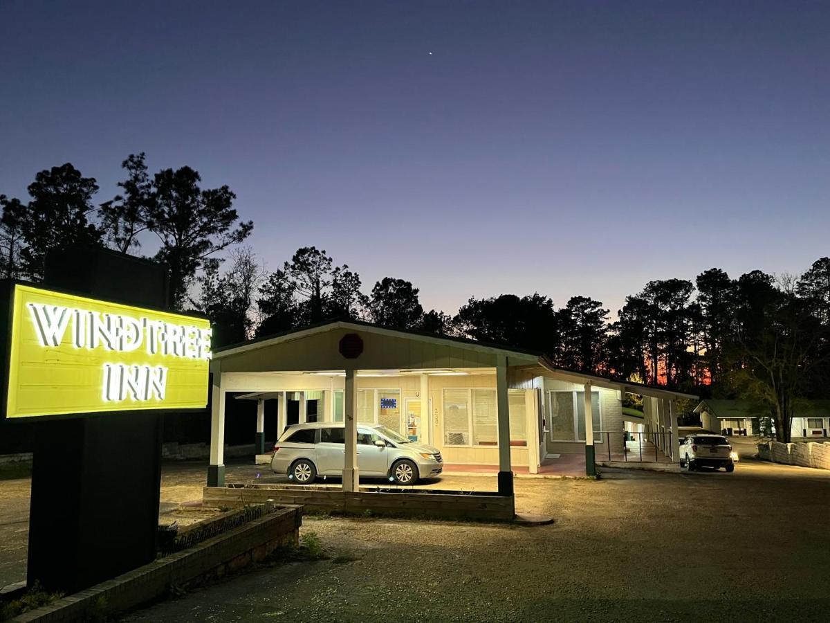 Windtree Inn Grove Hill Exterior foto
